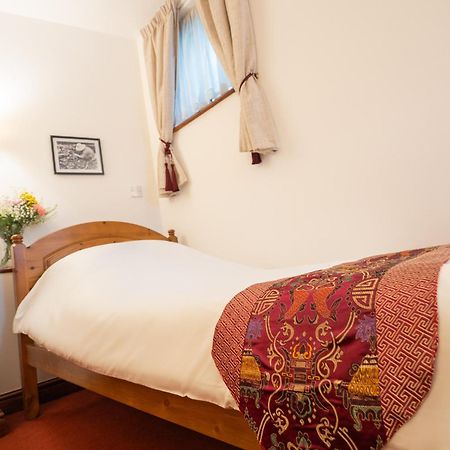 Garden Hotel Bangor  Oda fotoğraf